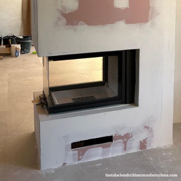 Instalación de chimenea esquinera obra semi terminada
