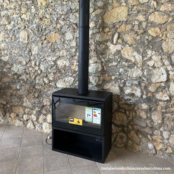 Instalación de estufa de leña cerca de Barcelona