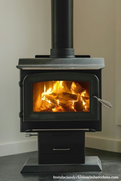 Consultar precio y presupuesto instalación de chimenea en Barcelona